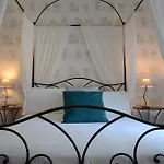 Adelina Guesthouse