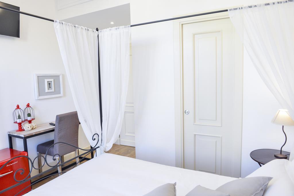 Adelina Guest house 2*