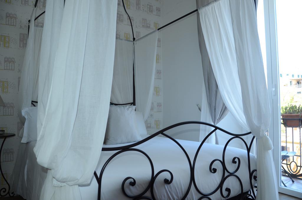 Adelina Rome