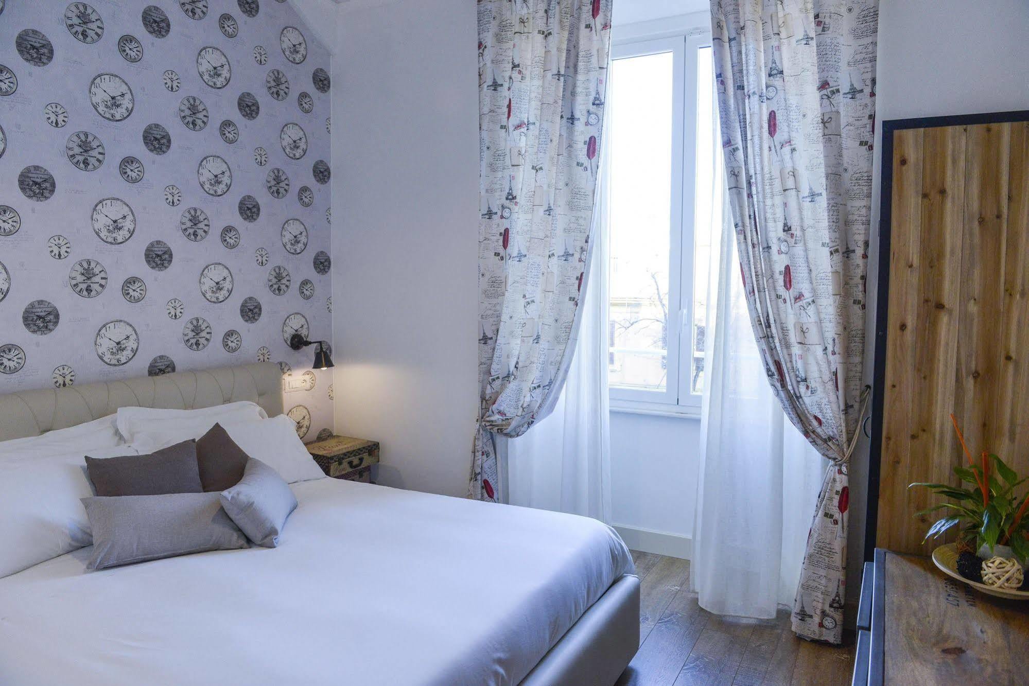 Adelina Guest house 2*